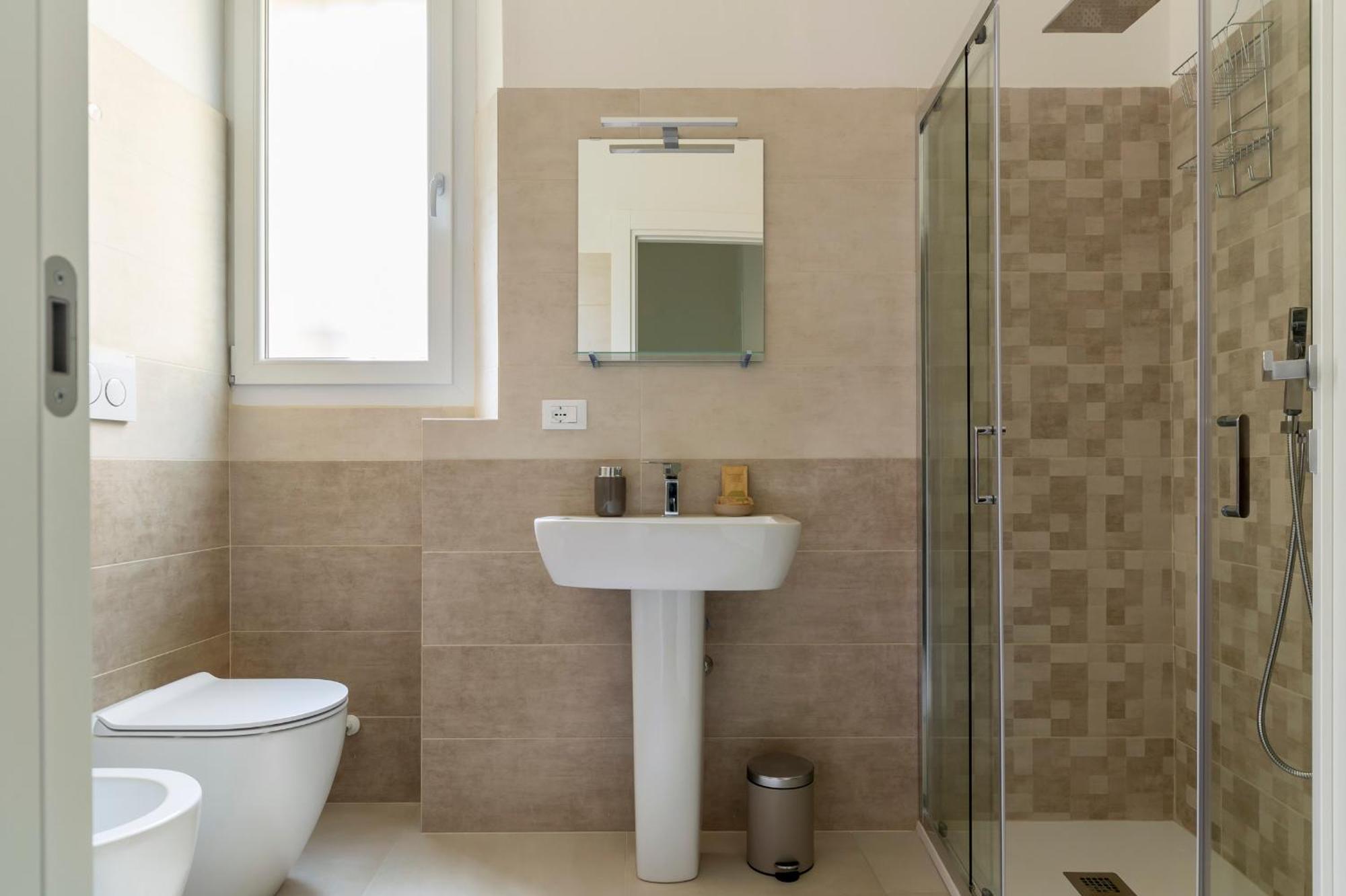 Apartment Amos - 5 Minutes From Piazza Maggiore Bolonya Dış mekan fotoğraf